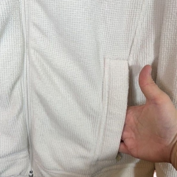 GUC! - ADIDAS Climawarm Cream Waffle zip up Sweatshirt Size Small - Picture 7 of 7